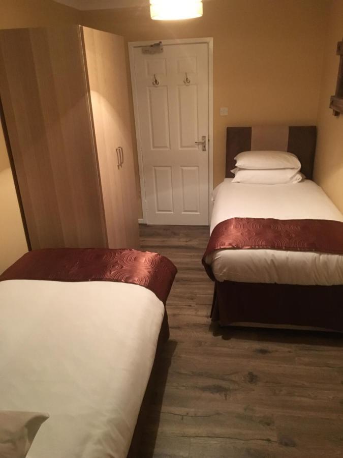 The Ynyscedwyn Arms Hotel Swansea Eksteriør bilde